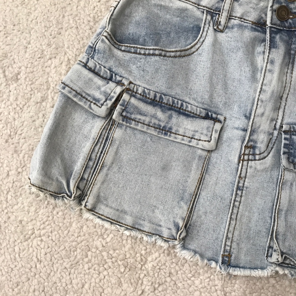 Fashion Nova Cargo Denim Mini Skirt Light Blue Size S - Picture 4 of 13